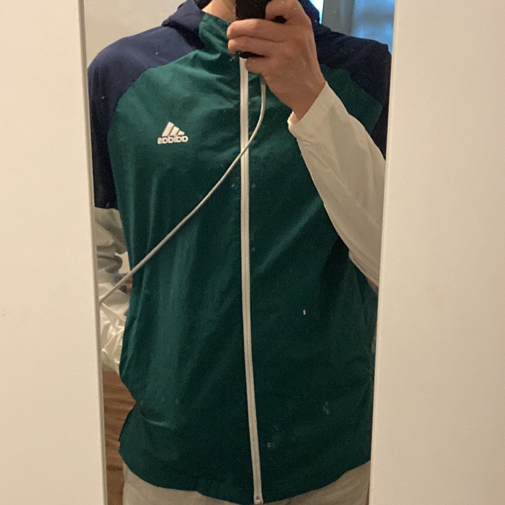 Adidas Stretchy Windbreaker